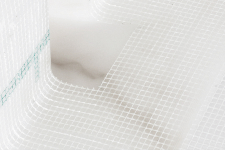 Angular liquid drain for balconies with fiberglass mesh and section 57 mm X 48 mm - ivory Angular liquid drain for balconies with fiberglass mesh and section 57 mm X 48 mm - ivory